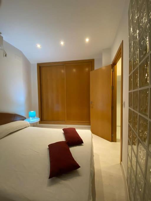 Luxury Complete Building In The Heart Of Sevilla Exteriör bild